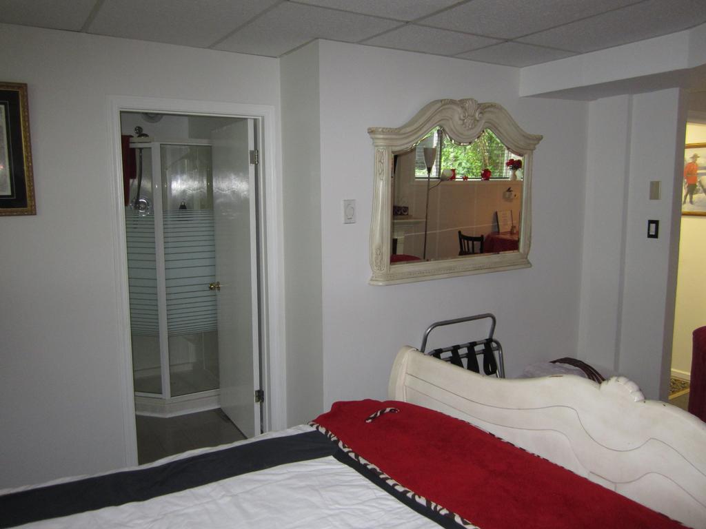 Casey'S Bed & Breakfast Уайтхорс Номер фото