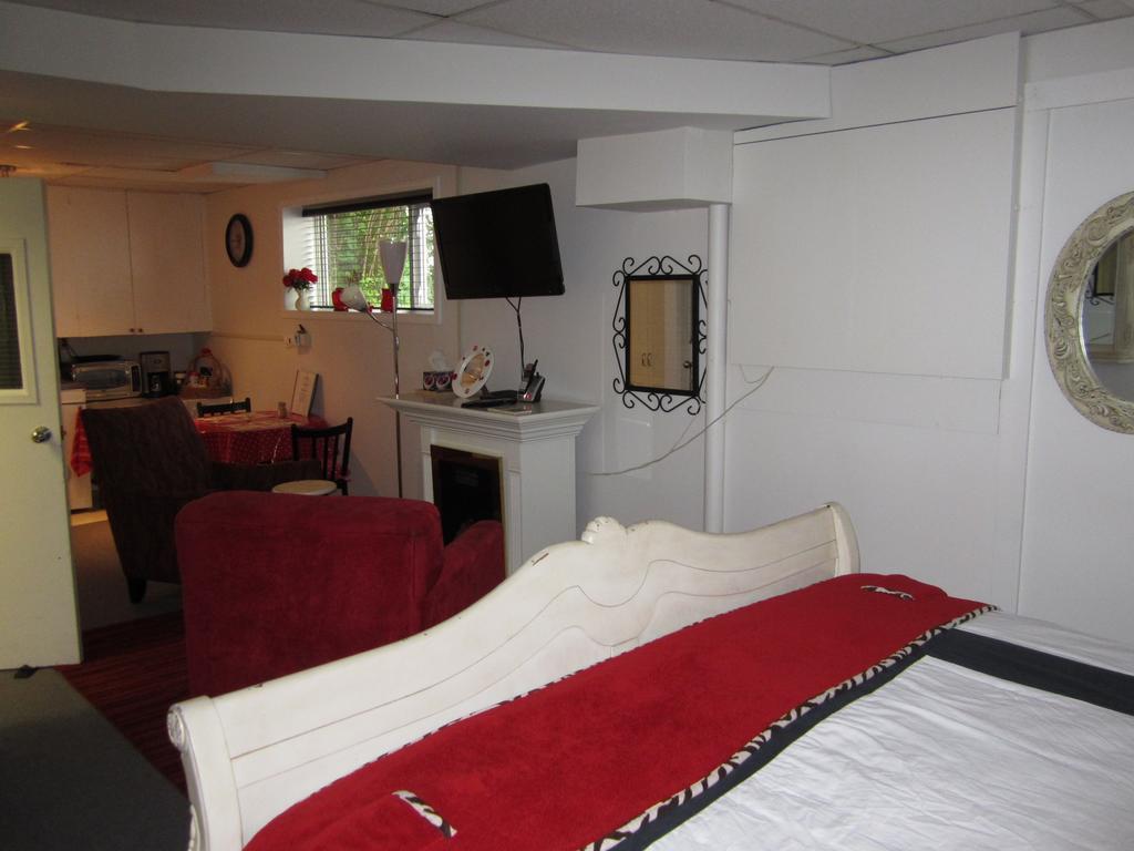 Casey'S Bed & Breakfast Уайтхорс Номер фото