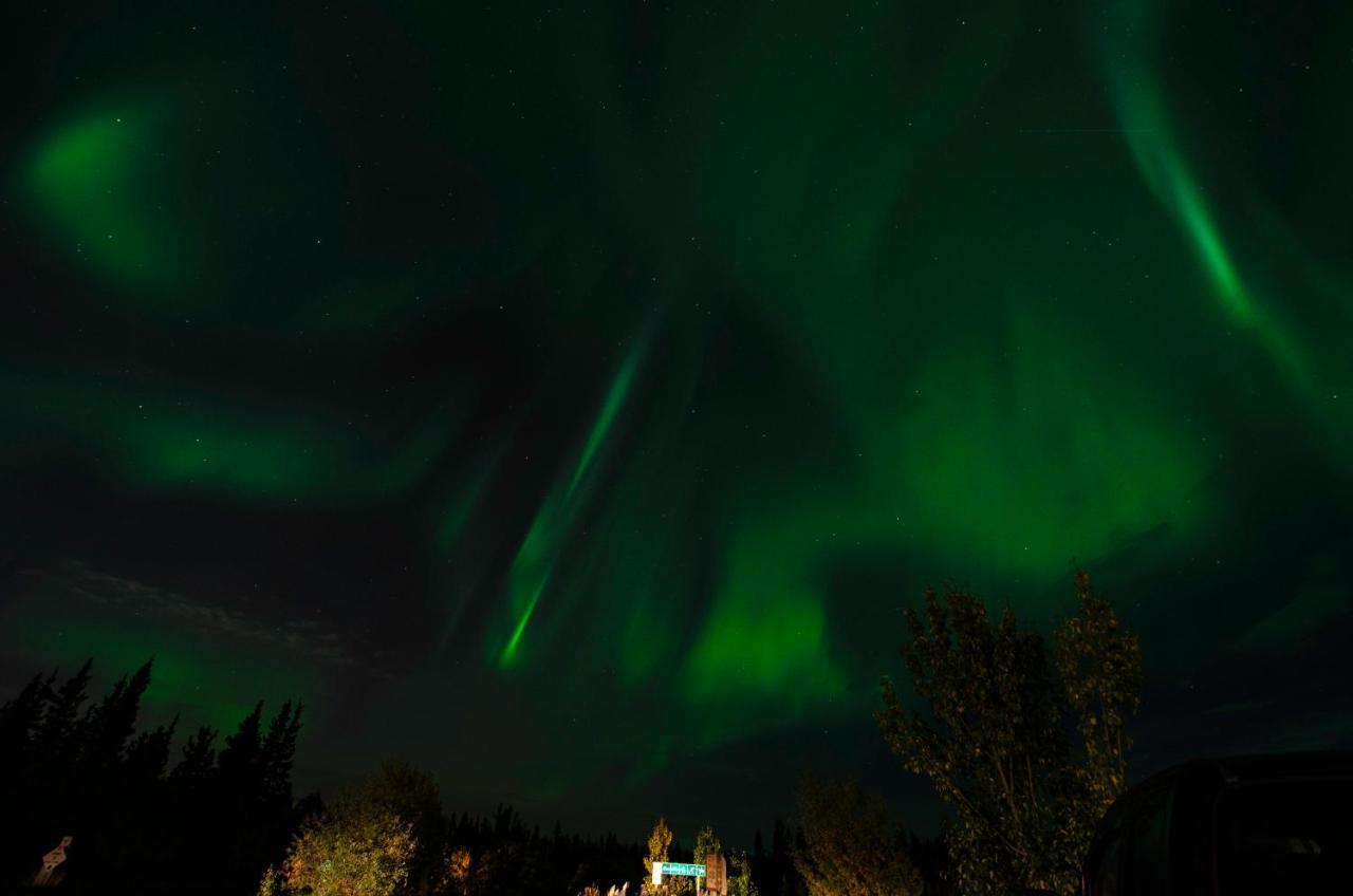 Casey'S Bed & Breakfast Уайтхорс Экстерьер фото